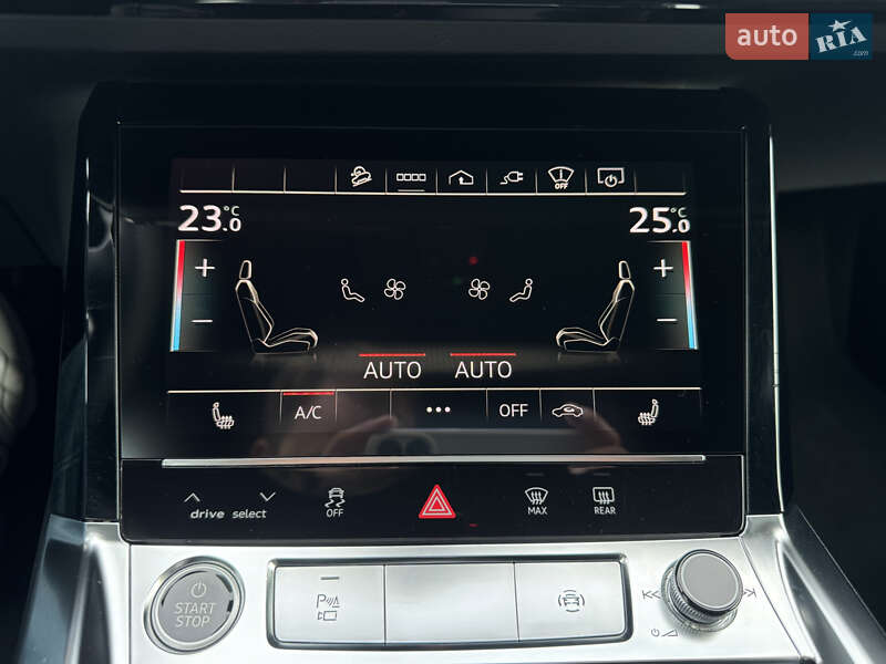 Внедорожник / Кроссовер Audi e-tron 2022 в Мукачево