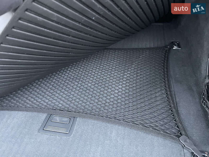 Позашляховик / Кросовер Audi e-tron 2019 в Запоріжжі