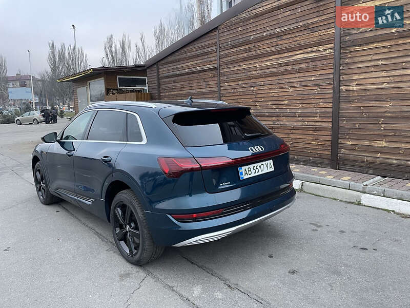 Позашляховик / Кросовер Audi e-tron 2019 в Запоріжжі