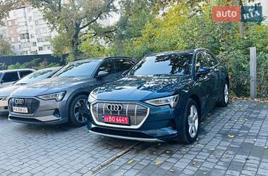 Внедорожник / Кроссовер Audi e-tron 2020 в 