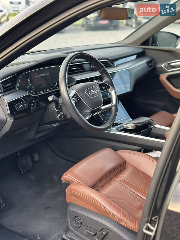 Позашляховик / Кросовер Audi e-tron 2020 в Львові