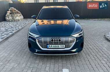 Внедорожник / Кроссовер Audi e-tron 2019 в 