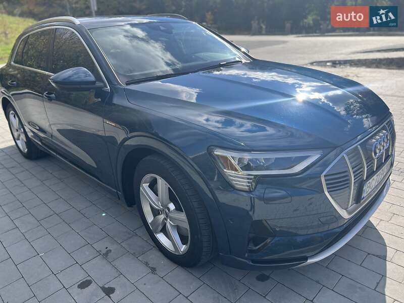Внедорожник / Кроссовер Audi e-tron 2019 в Львове