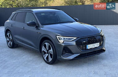 Позашляховик / Кросовер Audi e-tron 2020 в 