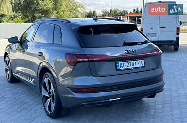 Позашляховик / Кросовер Audi e-tron 2020 в 