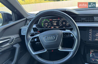 Позашляховик / Кросовер Audi e-tron 2020 в 