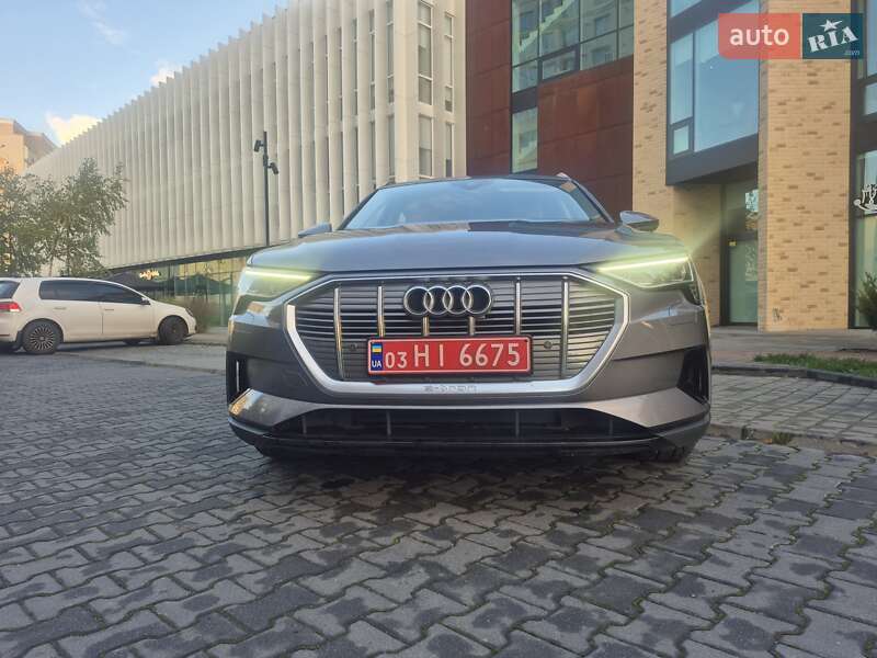 Позашляховик / Кросовер Audi e-tron 2020 в Хмельницькому