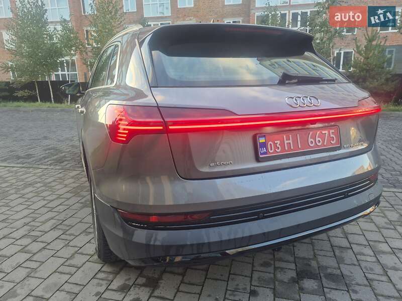 Позашляховик / Кросовер Audi e-tron 2020 в Хмельницькому