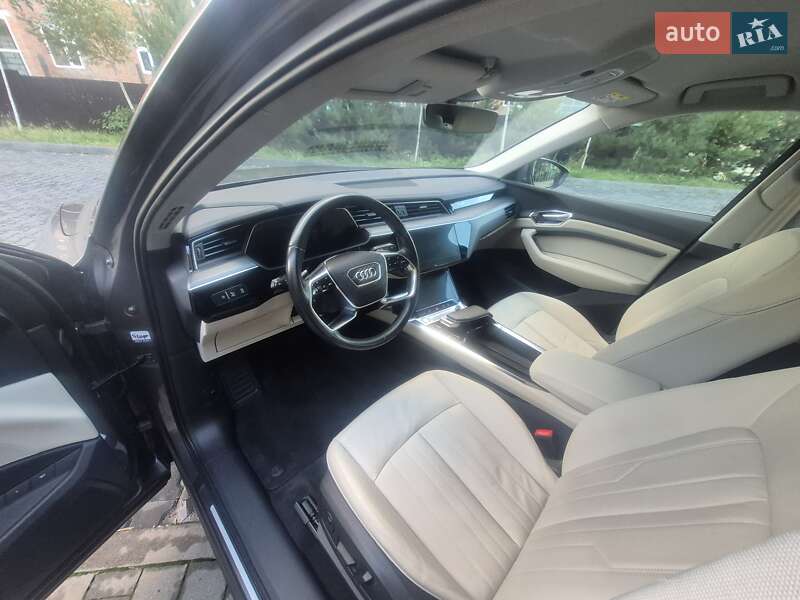 Позашляховик / Кросовер Audi e-tron 2020 в Хмельницькому