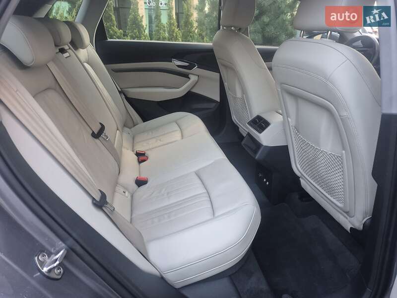 Позашляховик / Кросовер Audi e-tron 2020 в Хмельницькому