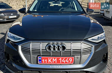 Позашляховик / Кросовер Audi e-tron 2020 в 