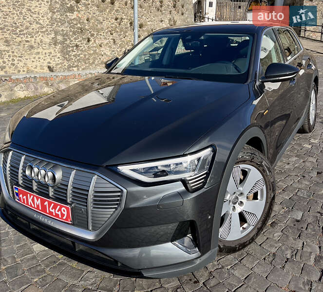 Внедорожник / Кроссовер Audi e-tron 2020 в Киеве