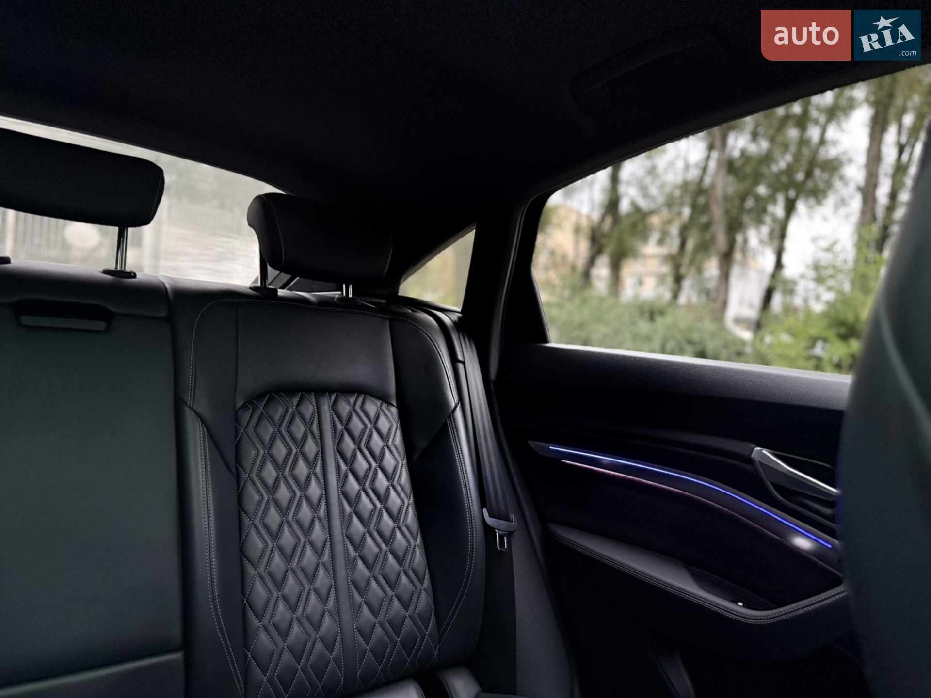 2022 Audi e-tron - мініатюра 46