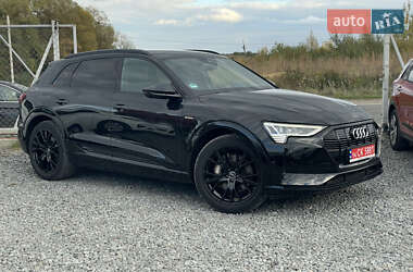 Внедорожник / Кроссовер Audi e-tron 2021 в 
