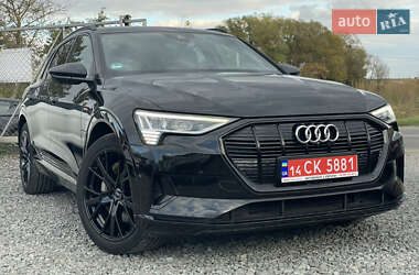 Внедорожник / Кроссовер Audi e-tron 2021 в 