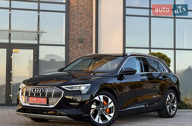 Внедорожник / Кроссовер Audi e-tron 2020 в 