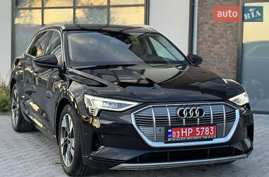 Внедорожник / Кроссовер Audi e-tron 2020 в 