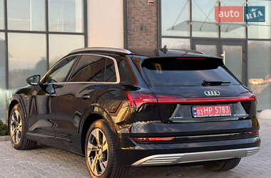 Внедорожник / Кроссовер Audi e-tron 2020 в 