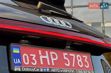 Внедорожник / Кроссовер Audi e-tron 2020 в 