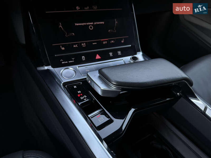 Позашляховик / Кросовер Audi e-tron 2020 в Тернополі