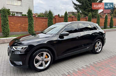 Позашляховик / Кросовер Audi e-tron 2023 в  фото 3 Позашляховик / Кросовер Audi e-tron 2023 в
