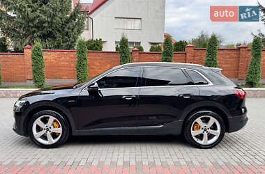 Позашляховик / Кросовер Audi e-tron 2023 в  фото 13 Позашляховик / Кросовер Audi e-tron 2023 в