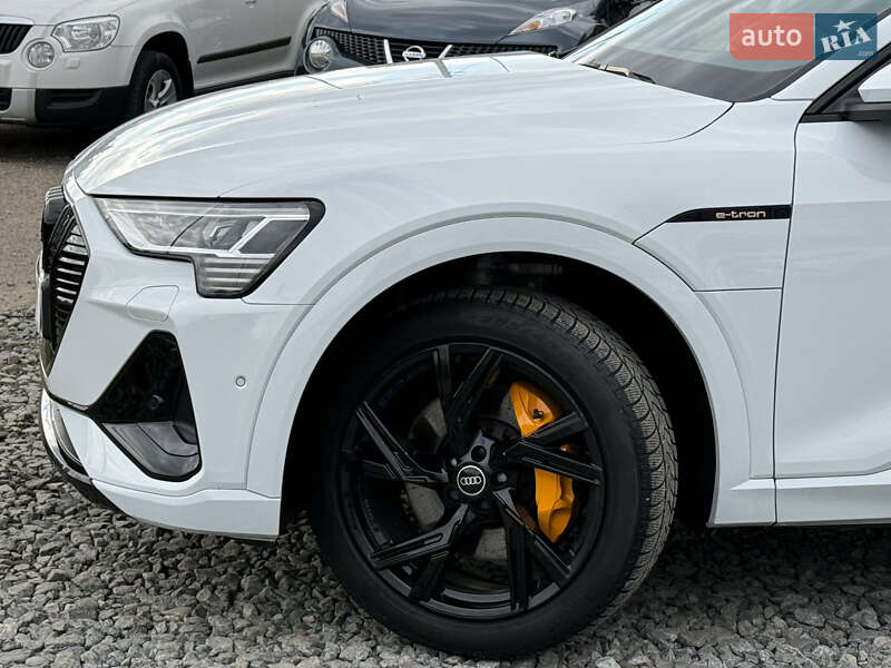 Внедорожник / Кроссовер Audi e-tron 2021 в Стрые