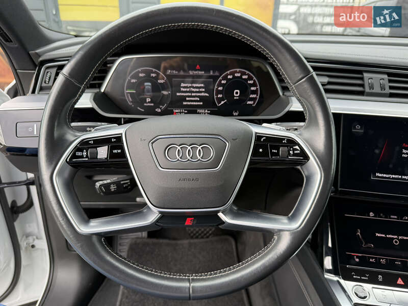 Внедорожник / Кроссовер Audi e-tron 2021 в Стрые