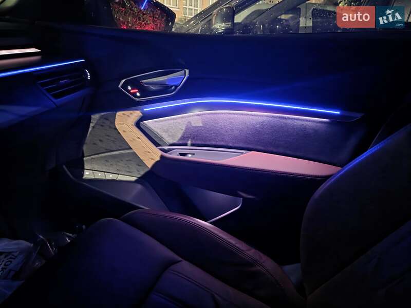 Внедорожник / Кроссовер Audi e-tron 2019 в Черновцах