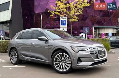 Внедорожник / Кроссовер Audi e-tron 2019 в Киеве