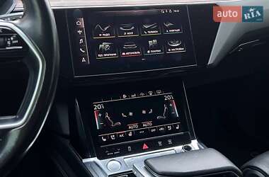 Внедорожник / Кроссовер Audi e-tron 2019 в 