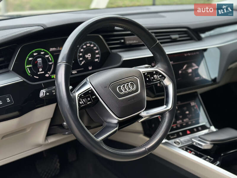 Внедорожник / Кроссовер Audi e-tron 2021 в Ковеле