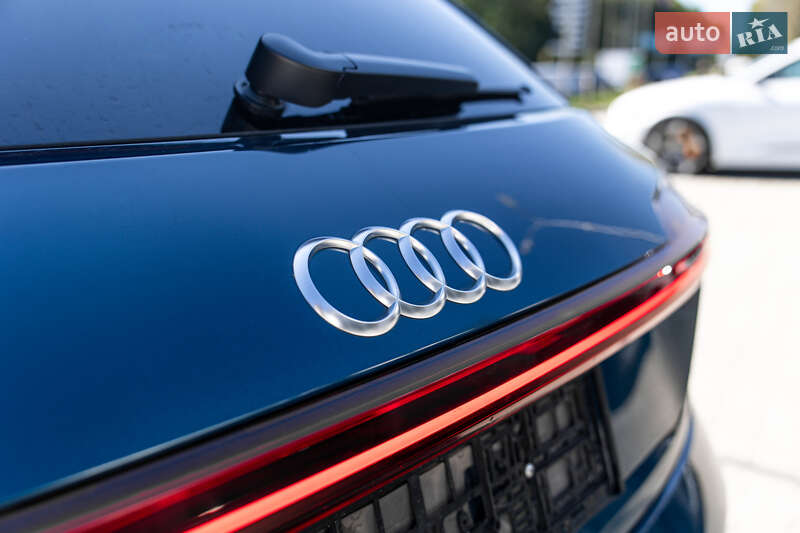 Позашляховик / Кросовер Audi e-tron 2021 в Львові
