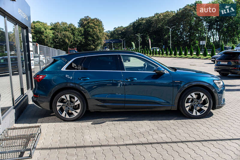 Позашляховик / Кросовер Audi e-tron 2021 в Львові
