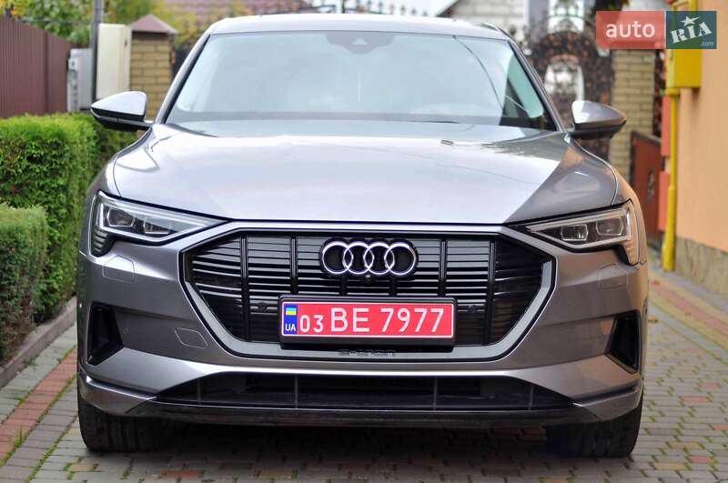 Audi e-tron 2021