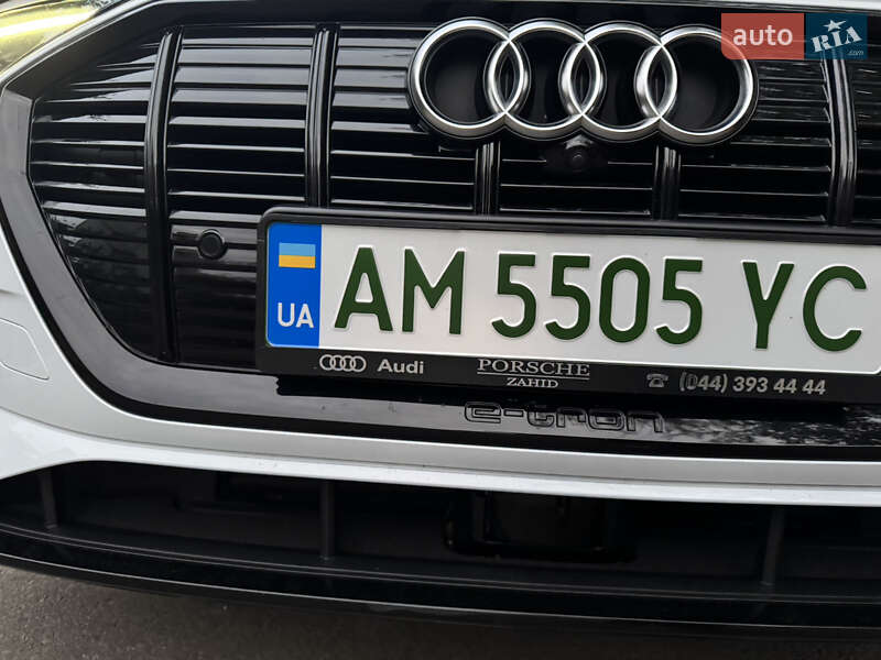 Внедорожник / Кроссовер Audi e-tron 2019 в Днепре фото 10 Внедорожник / Кроссовер Audi e-tron 2019 в Днепре