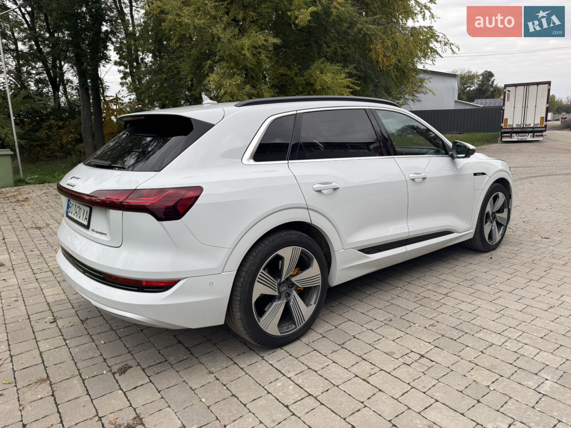 2018 Audi e-tron - мініатюра 2