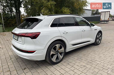 Внедорожник / Кроссовер Audi e-tron 2018 в 