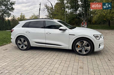 Внедорожник / Кроссовер Audi e-tron 2018 в 