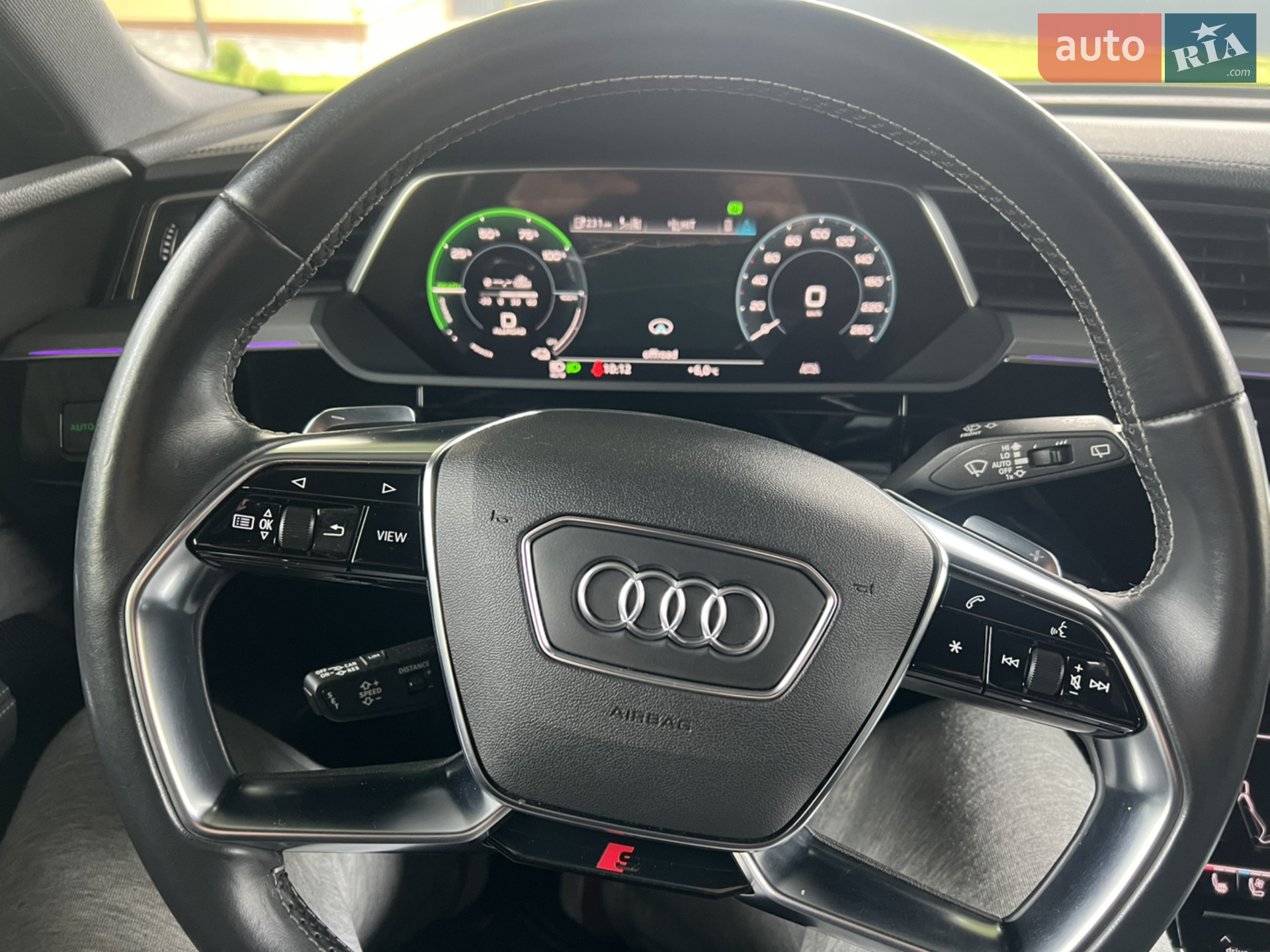 2020 Audi e-tron - мініатюра 28