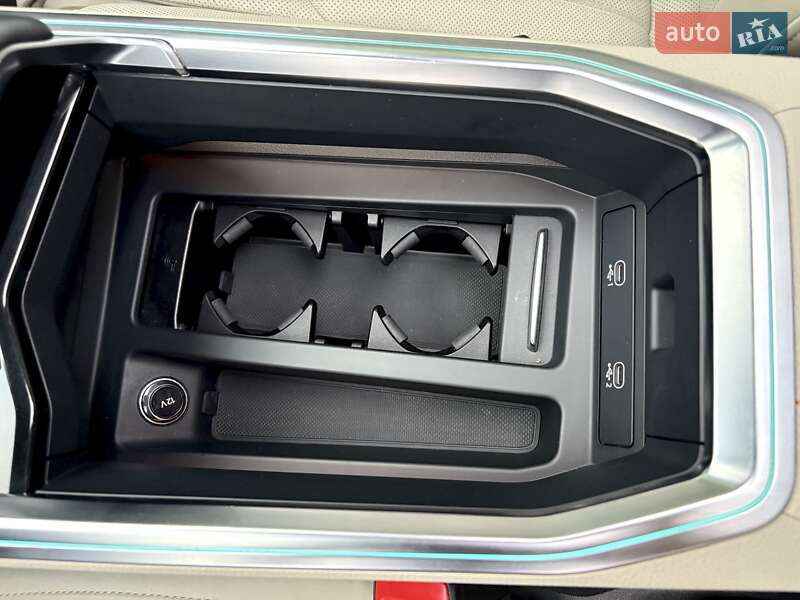 Позашляховик / Кросовер Audi e-tron 2021 в Києві