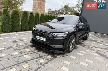Позашляховик / Кросовер Audi e-tron 2020 в 