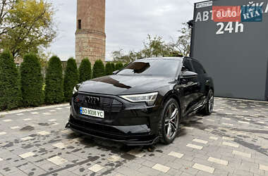 Позашляховик / Кросовер Audi e-tron 2020 в 