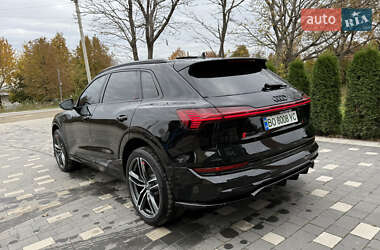 Позашляховик / Кросовер Audi e-tron 2020 в 