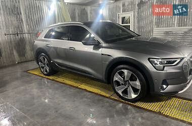 Внедорожник / Кроссовер Audi e-tron 2019 в Полтаве