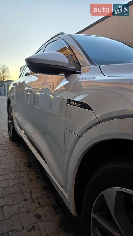 Позашляховик / Кросовер Audi e-tron 2020 в Чернівцях фото 2 Позашляховик / Кросовер Audi e-tron 2020 в Чернівцях