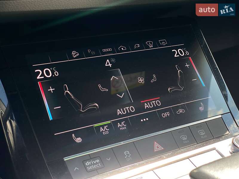 Позашляховик / Кросовер Audi e-tron 2021 в Києві фото 40 Позашляховик / Кросовер Audi e-tron 2021 в Києві