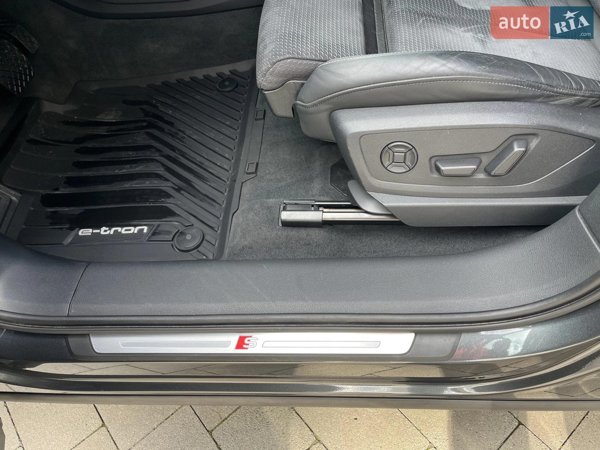 2023 Audi e-tron - мініатюра 11