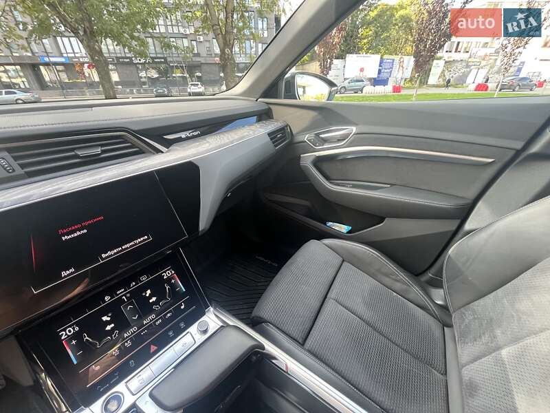 Позашляховик / Кросовер Audi e-tron 2023 в Ужгороді фото 17 Позашляховик / Кросовер Audi e-tron 2023 в Ужгороді