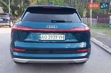 Позашляховик / Кросовер Audi e-tron 2019 в  фото 20 Позашляховик / Кросовер Audi e-tron 2019 в